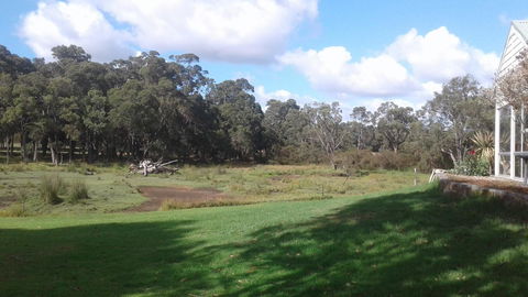 Abbivale Farm Cottage - Accommodation Redcliffe 12