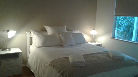 Abbivale Farm Cottage - Accommodation Redcliffe 15