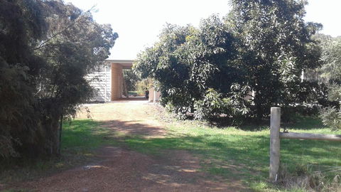 Abbivale Farm Cottage - Accommodation Redcliffe 10