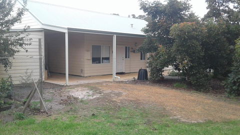 Abbivale Farm Cottage - Accommodation Redcliffe 8