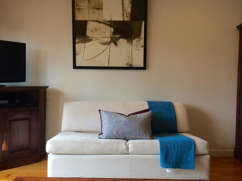 Cloisters - Accommodation Redcliffe 5