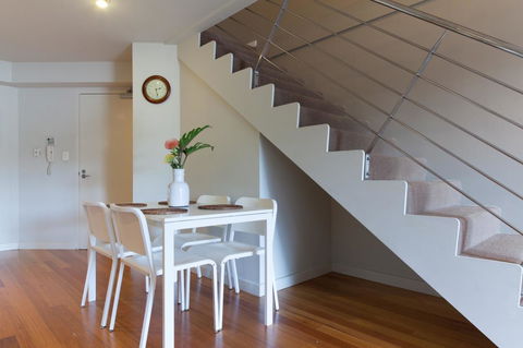 Cloisters - Accommodation Redcliffe 2