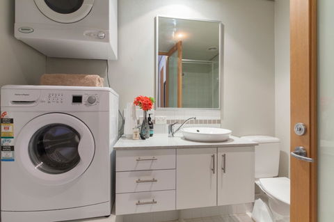 Cloisters - Accommodation Redcliffe 15