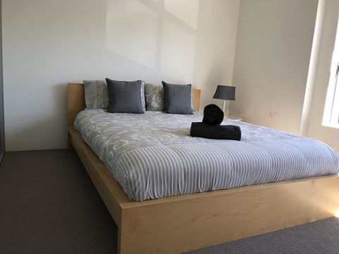 Gerring Court With Free 1 Car Bay Parking - Accommodation Redcliffe 1