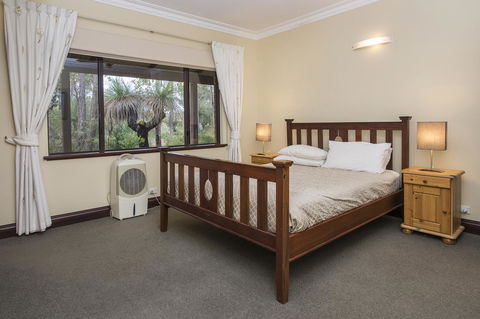 A Hidden Bush Delight - Accommodation Redcliffe 28