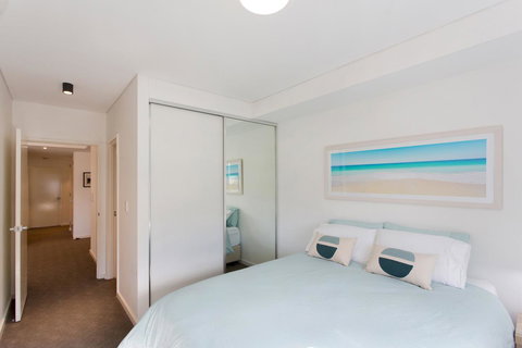 Beachside Living - South Fremantle - Accommodation Redcliffe 5