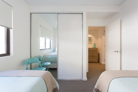 Beachside Living - South Fremantle - Accommodation Redcliffe 8