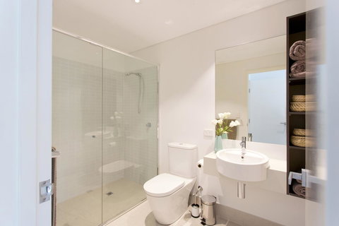 Beachside Living - South Fremantle - Accommodation Redcliffe 6