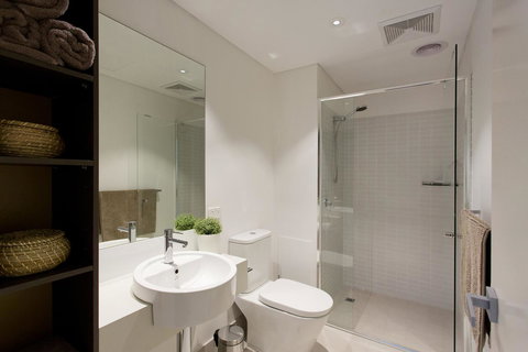 Beachside Living - South Fremantle - Accommodation Redcliffe 9