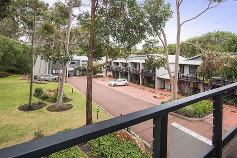 Margarets Forest - Accommodation Redcliffe 35