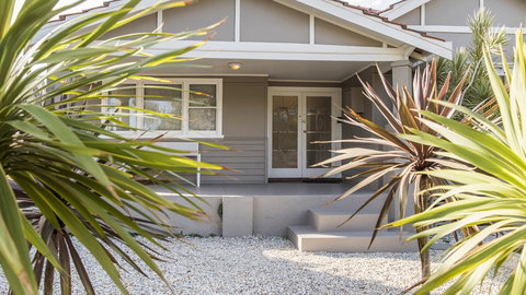 Leisurely Manor - Spacious Three Bedroom Home In Fremantle - Accommodation Redcliffe 0