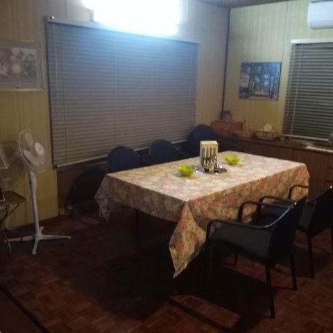 Don\'t Worry Be Happy - Accommodation Redcliffe 8