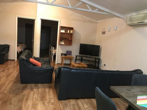 Sabai Accommodation - Accommodation Redcliffe 14