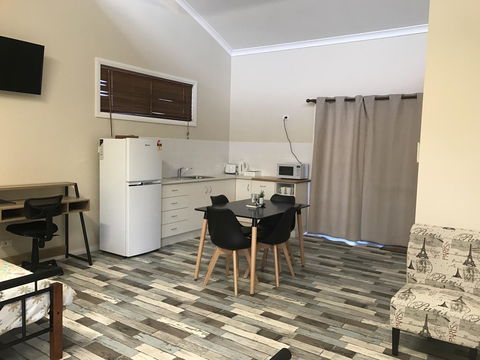 Sabai Accommodation - Accommodation Redcliffe 12