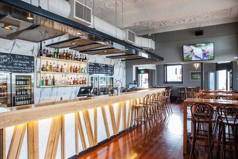 Nightcap At The Ship Inn - Accommodation Redcliffe 34