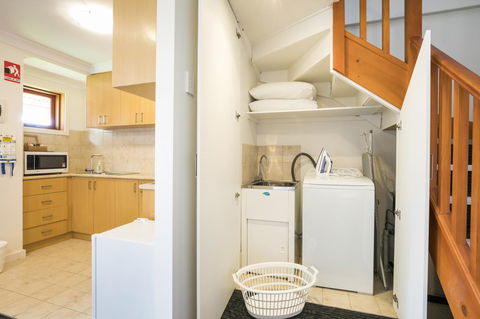 Nightcap At The Ship Inn - Accommodation Redcliffe 21