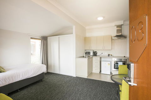 Nightcap At The Ship Inn - Accommodation Redcliffe 32