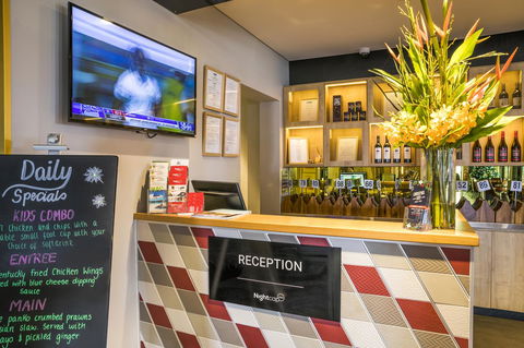 Nightcap At The Ship Inn - Accommodation Redcliffe 12