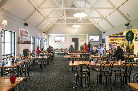 Nightcap At The Ship Inn - Accommodation Redcliffe 39