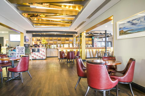 Nightcap At The Ship Inn - Accommodation Redcliffe 10