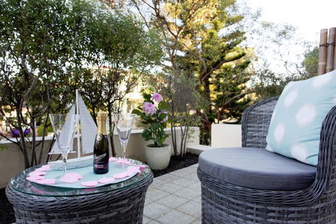 Sorrento Beach Manor - Accommodation Redcliffe 11