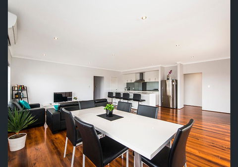 Vacation Home - Accommodation Redcliffe 6