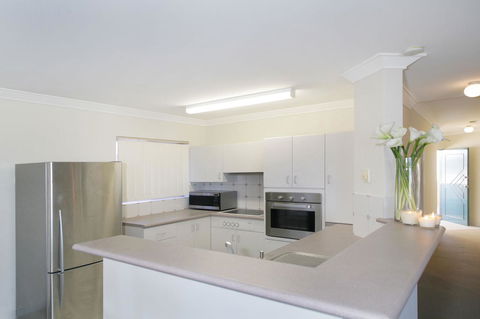 Sandcastles At The Beach Outstanding Location! - Accommodation Redcliffe 15