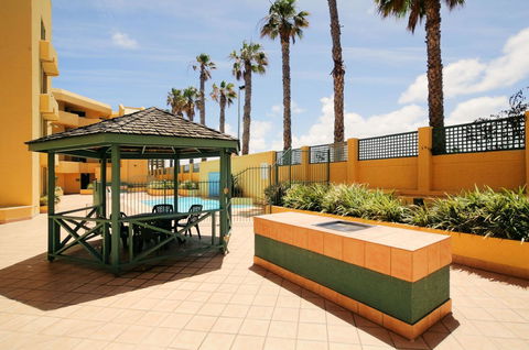 Sandcastles At The Beach Outstanding Location! - Accommodation Redcliffe 21