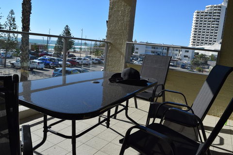 Sandcastles At The Beach Outstanding Location! - Accommodation Redcliffe 2