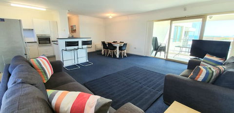 Sandcastles At The Beach Outstanding Location! - Accommodation Redcliffe 9
