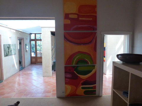 The Russell House - Accommodation Redcliffe 5