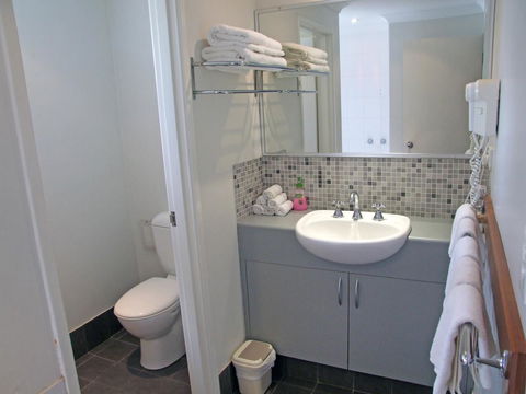 Adamsons Riverside Accommodation - Accommodation Redcliffe 28