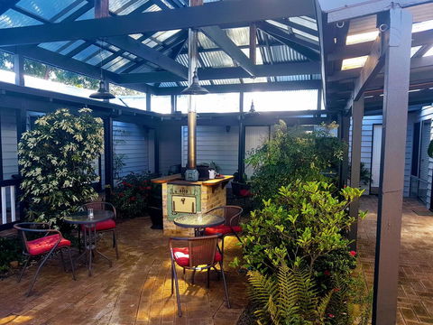 Adamsons Riverside Accommodation - Accommodation Redcliffe 24