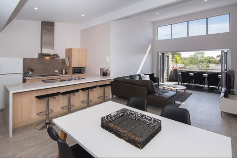 Rooftop Margaret River - Accommodation Redcliffe 0