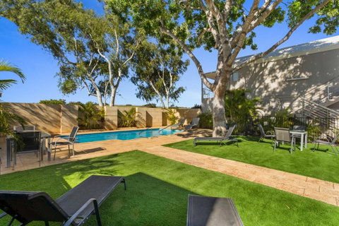 Latitude20 The Dunes - Accommodation Redcliffe 16