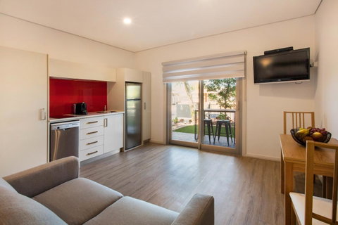 Latitude20 The Dunes - Accommodation Redcliffe 3