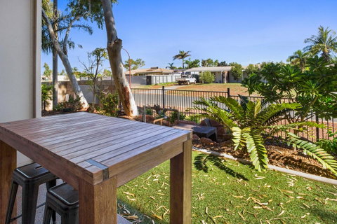 Latitude20 The Dunes - Accommodation Redcliffe 13