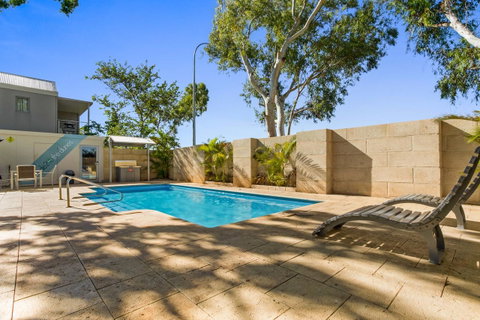 Latitude20 The Dunes - Accommodation Redcliffe 11