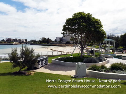 North Coogee Beach House - Accommodation Redcliffe 5