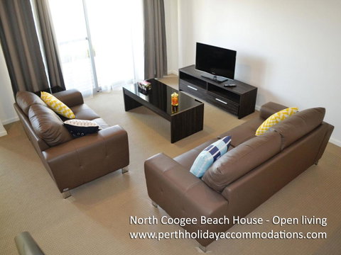 North Coogee Beach House - Accommodation Redcliffe 4