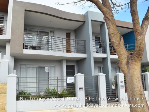 North Coogee Beach House - Accommodation Redcliffe 0