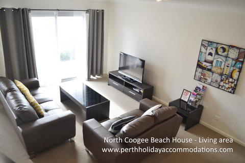 North Coogee Beach House - Accommodation Redcliffe 17