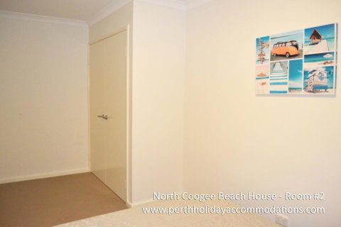 North Coogee Beach House - Accommodation Redcliffe 26