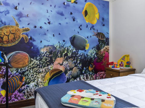 Luxury Federation Style Home - Sleeps 10 - Accommodation Redcliffe 9