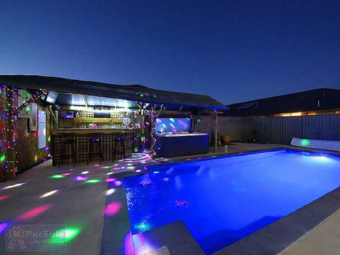 South Yunderup Holiday Rental - Accommodation Redcliffe 1