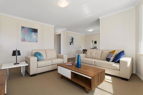 Como South Perth Villa - Accommodation Redcliffe 7