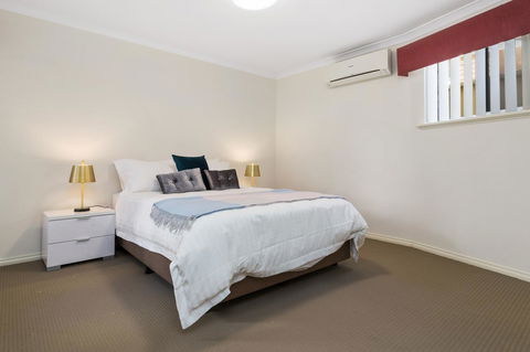 Como South Perth Villa - Accommodation Redcliffe 28