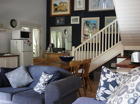 Chester Villa - Accommodation Redcliffe 5