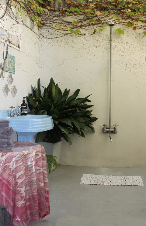 Chester Villa - Accommodation Redcliffe 9