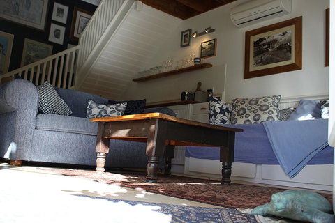 Chester Villa - Accommodation Redcliffe 4